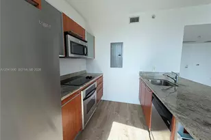 185 SW 7th St, Miami, FL 33130 - Photo 6