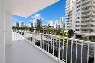 500 Bayview Dr, Sunny Isles Beach, FL 33160 - Photo 16