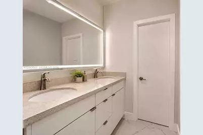 500 Bayview Dr #232, Sunny Isles Beach, FL 33160 - Photo 12