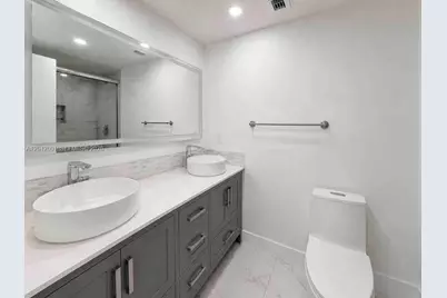 500 Bayview Dr #232, Sunny Isles Beach, FL 33160 - Photo 26