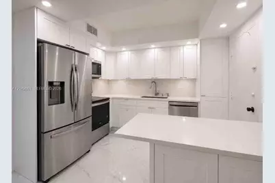 500 Bayview Dr #232, Sunny Isles Beach, FL 33160 - Photo 2