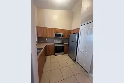 1656 SE 29th Ct #201, Homestead, FL 33035 - Photo 12