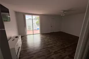 2606 NE 10th St, Hallandale Beach, FL 33009 - Photo 2