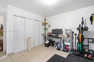 10327 NW 9th St Cir, Miami, FL 33172 - Photo 18