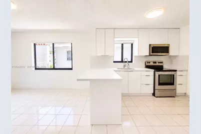 509 NW 57th Ct, Miami, FL 33126 - Photo 18