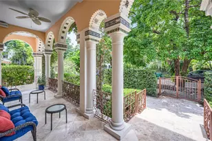 30 NE 44th St, Miami, FL 33137 - Photo 6