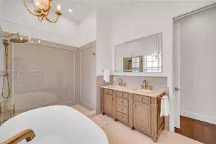 30 NE 44th St, Miami, FL 33137 - Photo 76