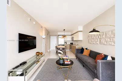 1300 Brickell Bay Dr #2307, Miami, FL 33131 - Photo 2