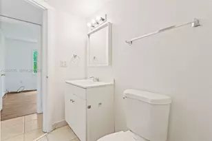 4215 N University Dr, Sunrise, FL 33351 - Photo 18