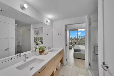 16385 Biscayne Blvd #1020, North Miami Beach, FL 33160 - Photo 24