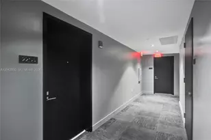 121 NE 34th St, Miami, FL 33137 - Photo 22