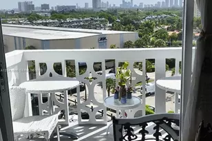 13155 Ixora Ct, North Miami, FL 33181 - Photo 8
