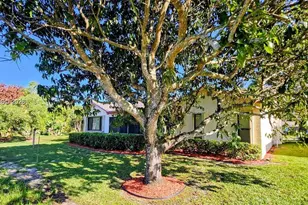 10301 Greenbriar Ct, Boca Raton, FL 33498 - Photo 6