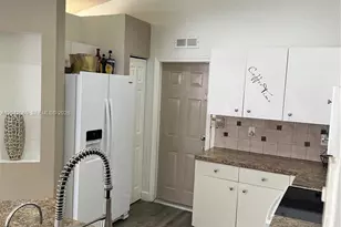 4025 Pine Ridge Ln, Weston, FL 33331 - Photo 14
