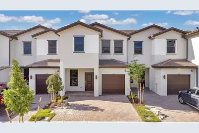 250 SW 159th Ln, Pembroke Pines, FL 33027 - Photo 1