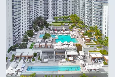 2301 Collins Ave #420, Miami Beach, FL 33139 - Photo 2