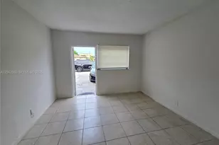 2203 Taft St, Hollywood, FL 33020 - Photo 8
