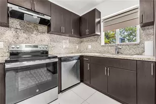 1029 SW 11th Ave, Miami, FL 33130 - Photo 12