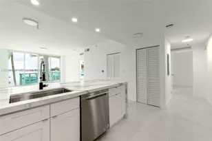 7914 Harbor Island Dr, North Bay Village, FL 33141 - Photo 2