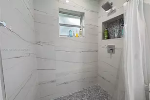 1319 NW 40th St, Miami, FL 33142 - Photo 18