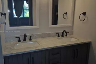 16565 NE 26th Ave, North Miami Beach, FL 33160 - Photo 12