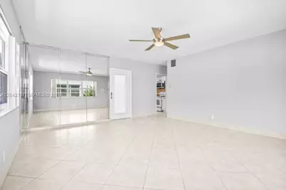 3213 Colony Club Rd #3-E, Pompano Beach, FL 33062 - Photo 10