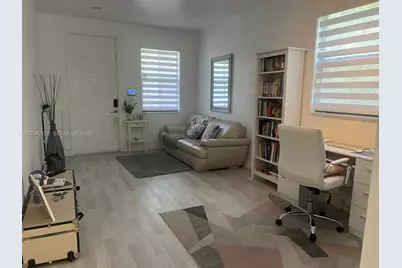 8985 NW 98th Ave, Doral, FL 33178 - Photo 10