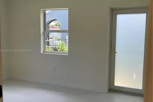 2315 NW 3rd St, Miami, FL 33125 - Photo 10