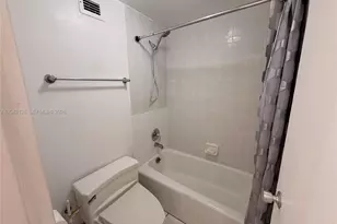 100 Lincoln Rd, Miami Beach, FL 33139 - Photo 16