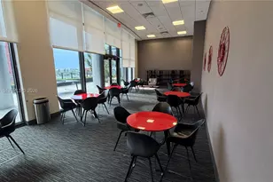 1600 NE 1, Miami, FL 33132 - Photo 28