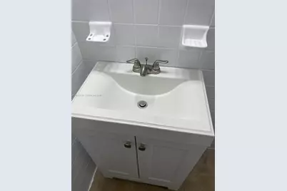 2901 NW 50th St, Miami, FL 33142 - Photo 14