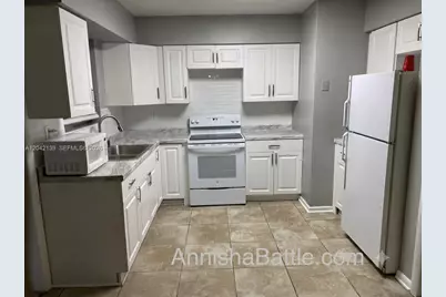 2901 NW 50th St, Miami, FL 33142 - Photo 2