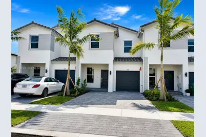 114 SW 184th Pl #114, Pembroke Pines, FL 33029 - Photo 1