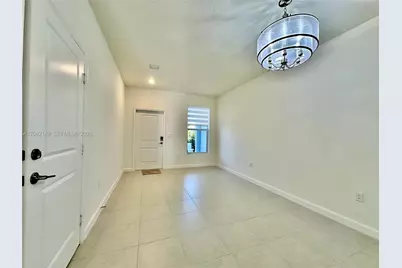 114 SW 184th Pl #114, Pembroke Pines, FL 33029 - Photo 8