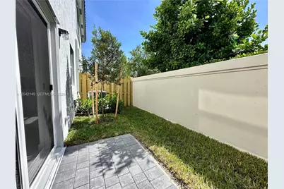 114 SW 184th Pl #114, Pembroke Pines, FL 33029 - Photo 22