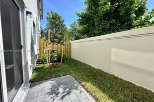 114 SW 184th Pl, Pembroke Pines, FL 33029 - Photo 22