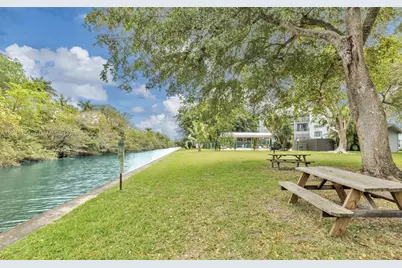 117 Royal Park Dr #3F, Oakland Park, FL 33309 - Photo 28