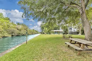 117 Royal Pk Dr, Oakland Park, FL 33309 - Photo 28