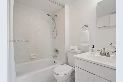 117 Royal Park Dr #3F, Oakland Park, FL 33309 - Photo 8