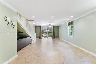 1552 Barcelona Way, Weston, FL 33327 - Photo 2