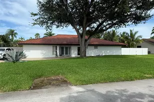 13461 SW 98th Pl, Miami, FL 33176 - Photo 2