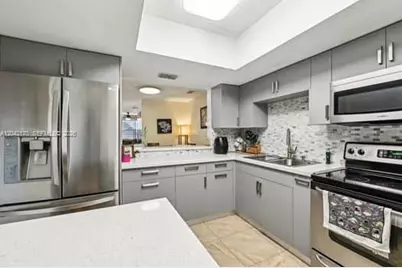 20930 SW 83rd Ave, Cutler Bay, FL 33189 - Photo 2