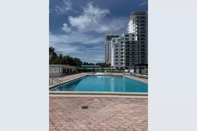 5005 Collins Ave #1104, Miami Beach, FL 33140 - Photo 2