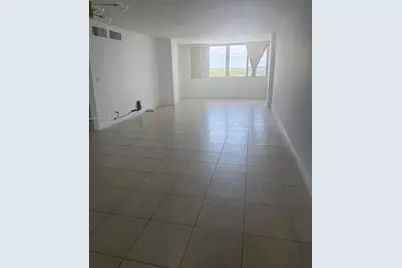 5005 Collins Ave #1104, Miami Beach, FL 33140 - Photo 8