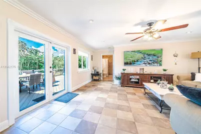 10690 NE 11th Ct, Miami Shores, FL 33138 - Photo 20