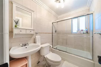 10690 NE 11th Ct, Miami Shores, FL 33138 - Photo 40