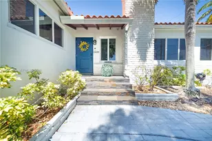 10690 NE 11th Ct, Miami Shores, FL 33138 - Photo 2