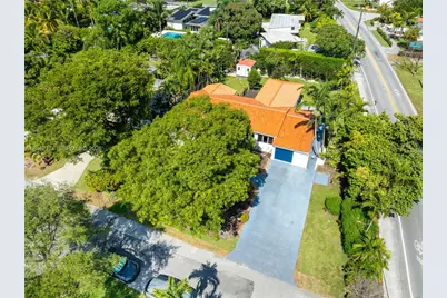10690 NE 11th Ct, Miami Shores, FL 33138 - Photo 44
