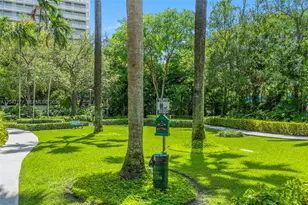 2645 S Bayshore Dr, Miami, FL 33133 - Photo 36