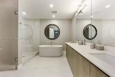 17550 Collins Ave #702, Sunny Isles Beach, FL 33160 - Photo 12